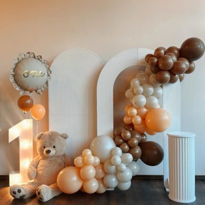 a17debba-e40c-43f4-8e33-a43f728b4e8a